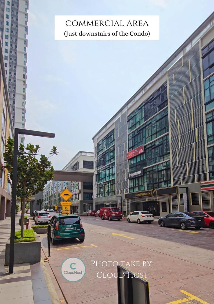 Conezion Near Ioi City Mall, Maeps Serdang, Putrajaya By Cloud Host Экстерьер фото